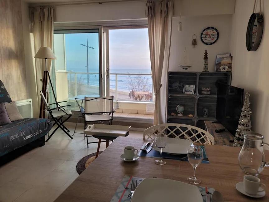 Studio Sur Le Remblai Des Sables Dolonne Les Sables-dʼOlonne Exterior foto